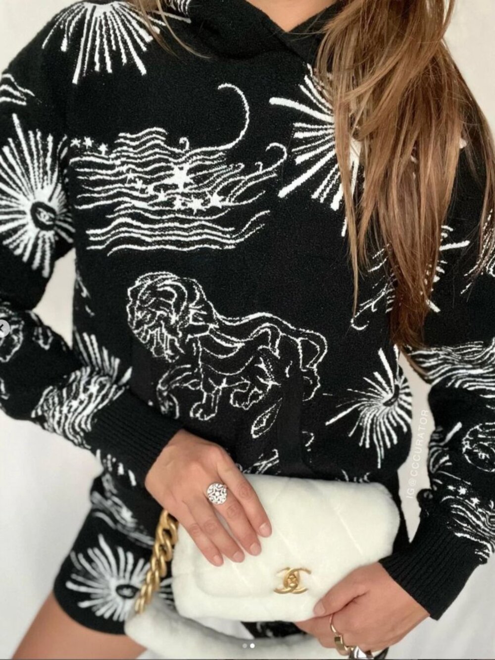 CHANEL 22C Black White CC Logo Hoodie Sweater, FR 34, US 2-4